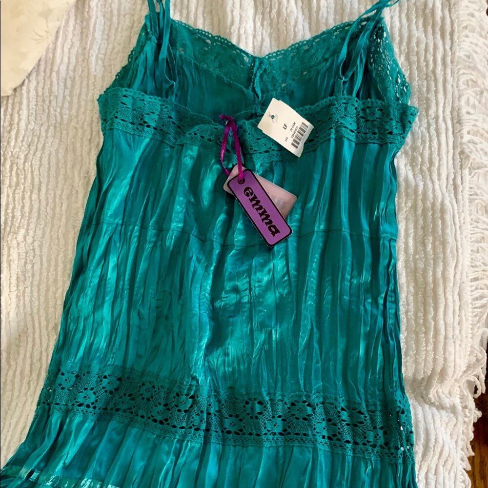 NWT LF STORES EMMA & SAM TEAL SILK CAMISOLE CAMI TOP XS - Picture 3 of 8